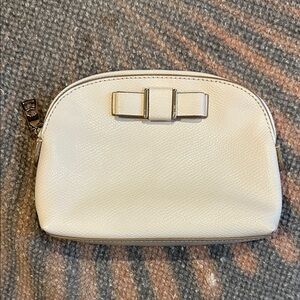 Coach Cream Bow Domed Accent Cosmetic Bag in Chalk
